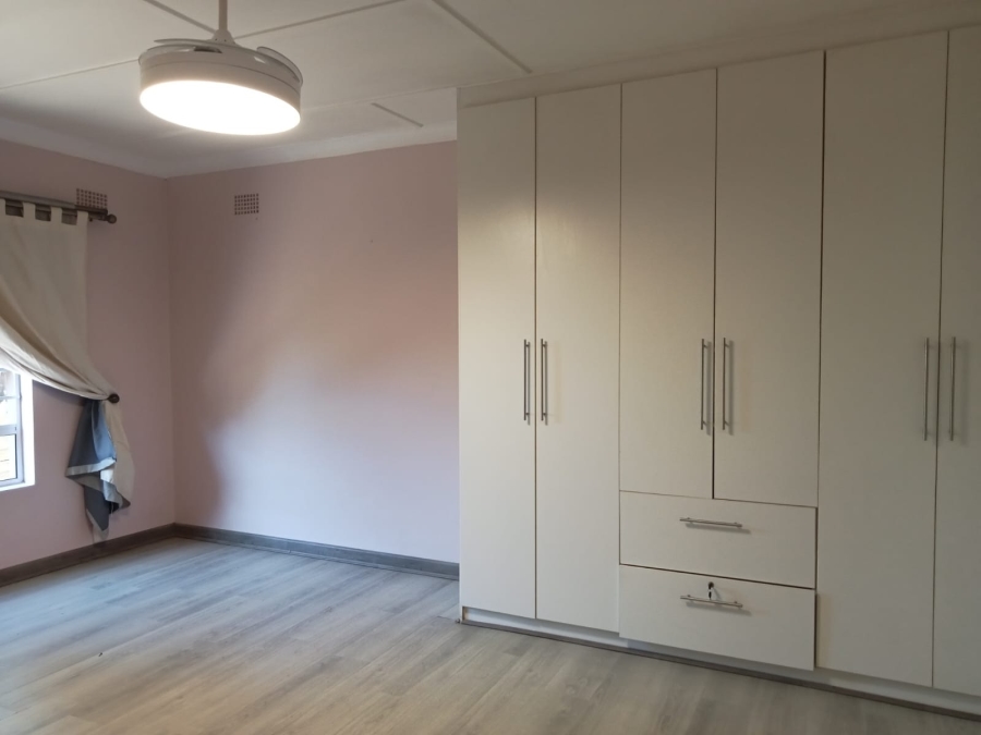 3 Bedroom Property for Sale in Beacon Bay Eastern Cape